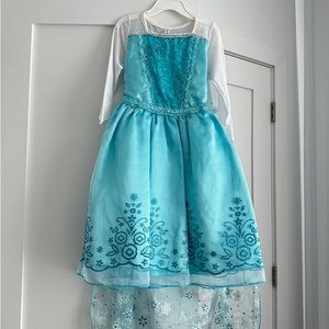 Elsa Toddler Dress for 4 years old. Size 110cm.